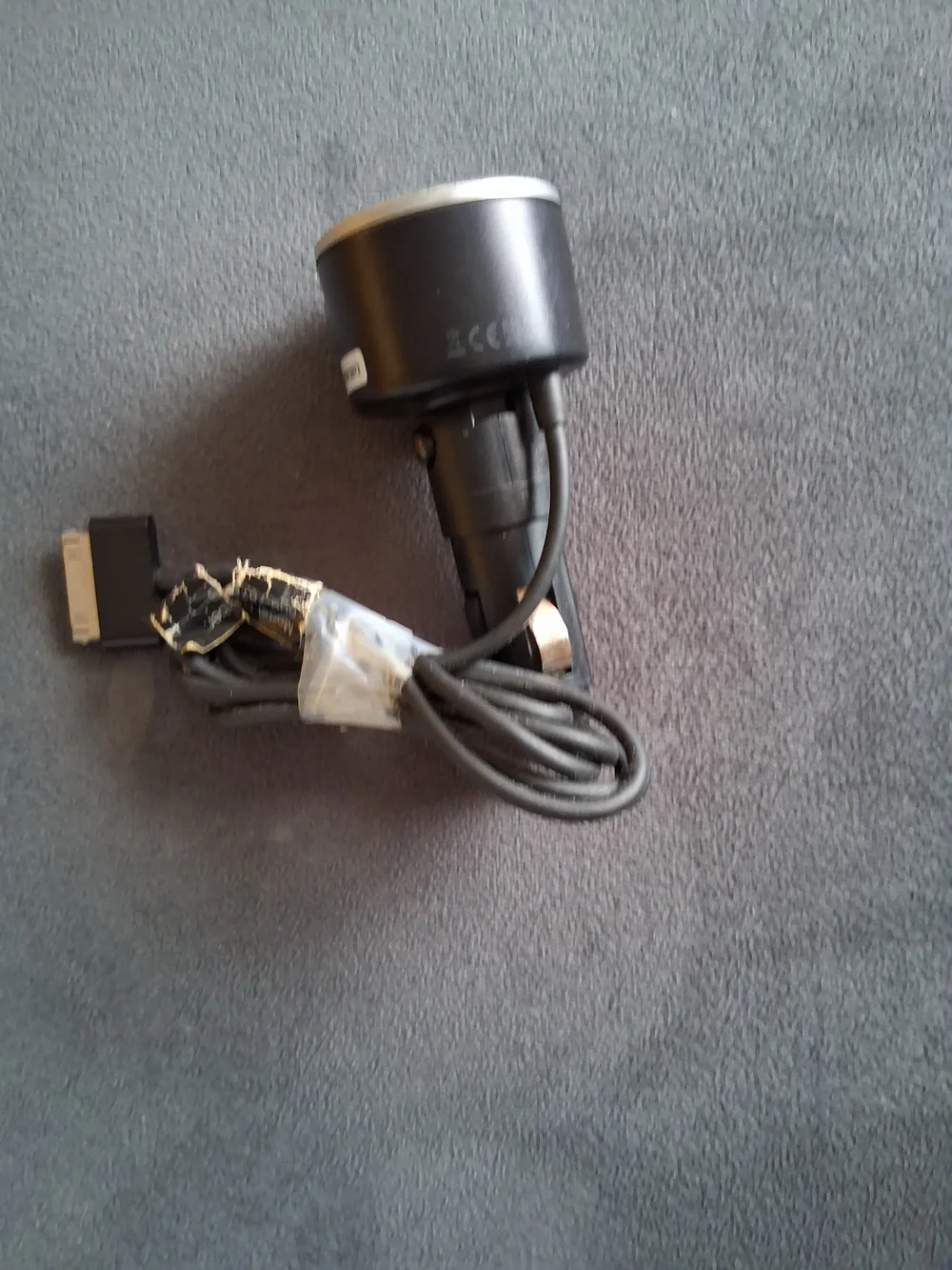 Black Car Charger with 30-Pin Connector